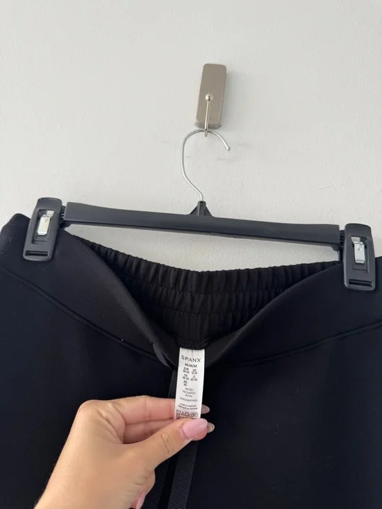 SPANX Air Essentials Wide Leg Pants in Black M - Picture 4 of 4